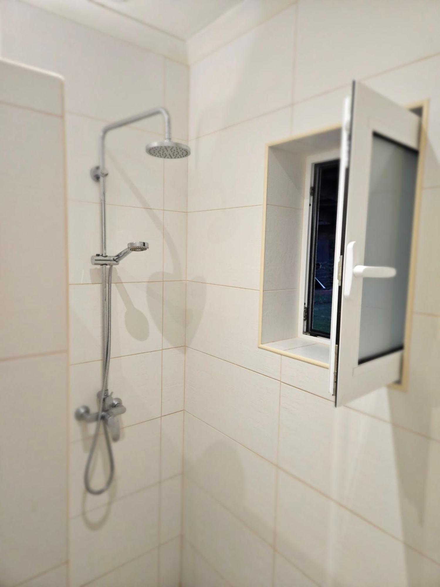 Yvonne,private Pool,private Parking 1,7 Km From The Beatch Villa *