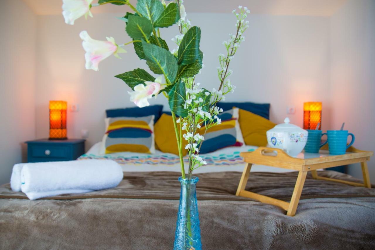 Villa Yvonne,private Pool,private Parking 1,7 Km From The Beatch