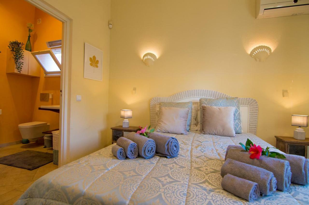 Yvonne,private Pool,private Parking 1,7 Km From The Beatch Albufeira