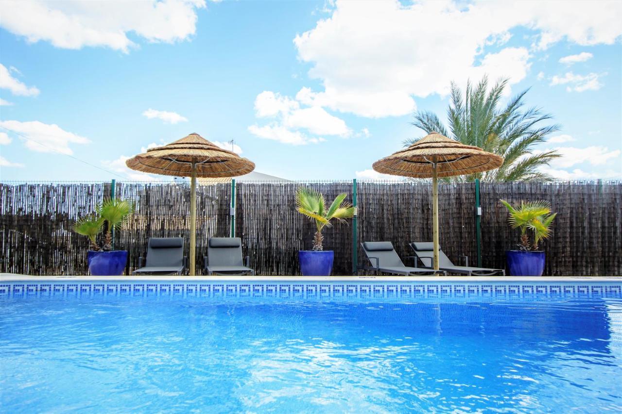 Villa Yvonne,private Pool,private Parking 1,7 Km From The Beatch *