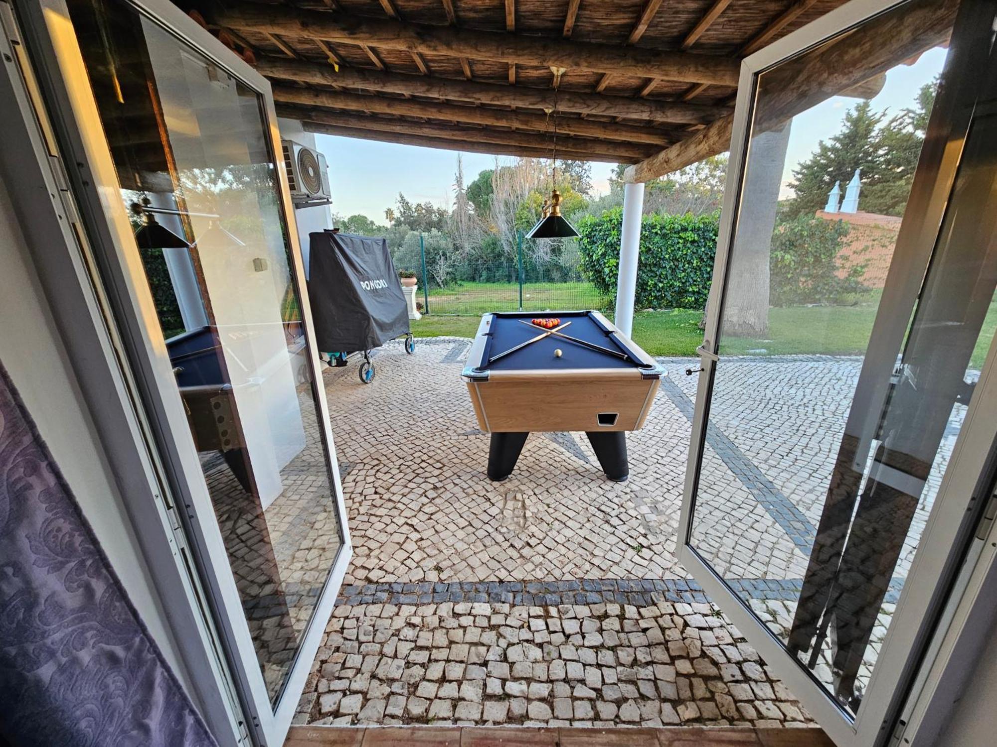 Yvonne,private Pool,private Parking 1,7 Km From The Beatch * Albufeira