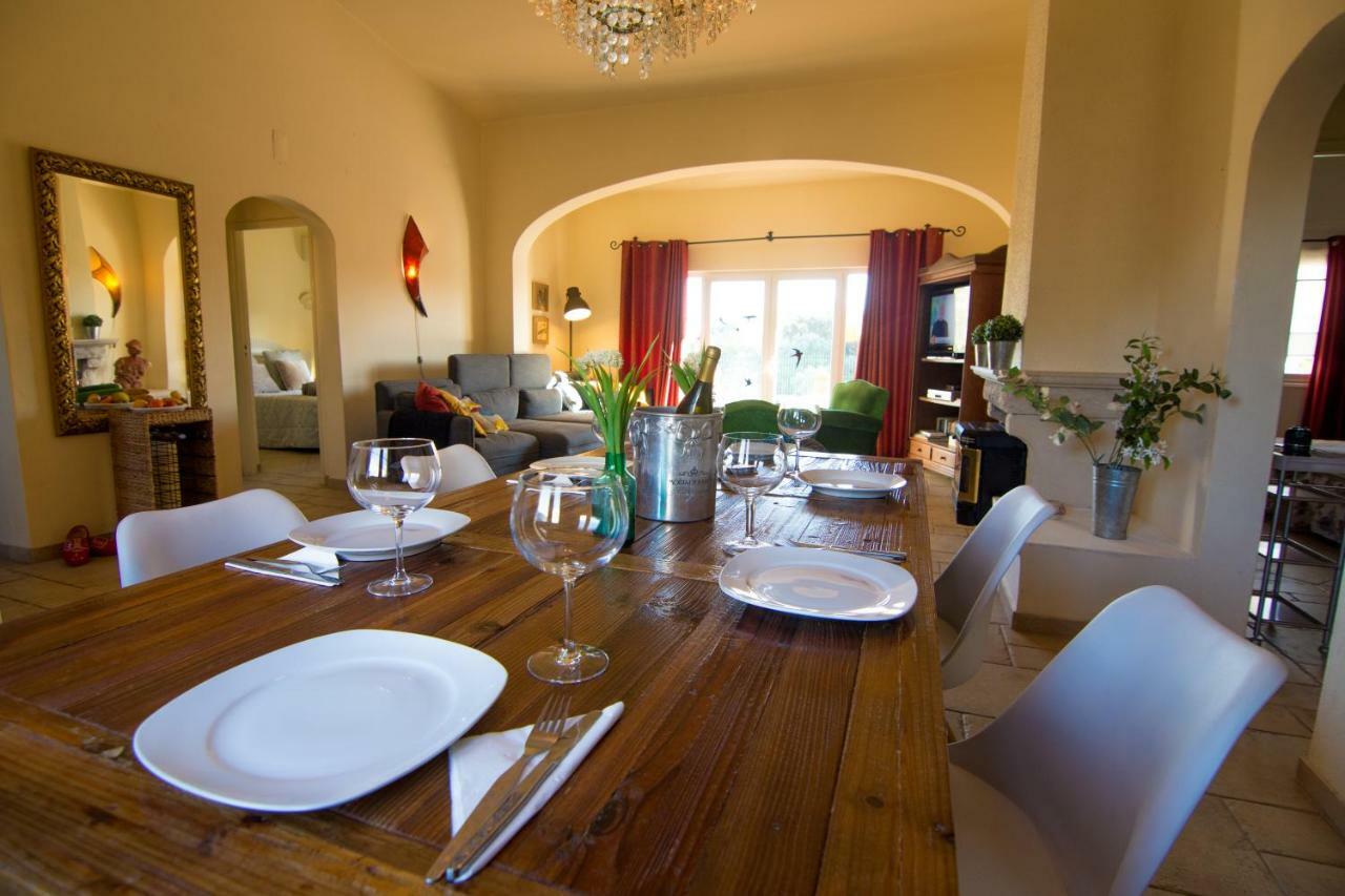 Yvonne,private Pool,private Parking 1,7 Km From The Beatch * Albufeira